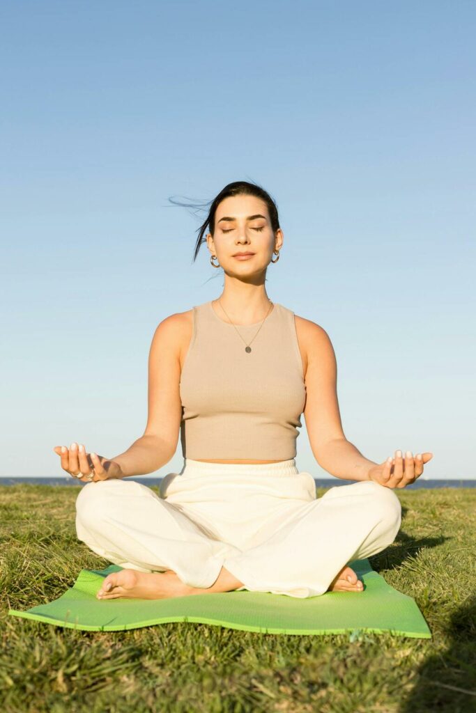 méditation-sourire à soi-bonheur